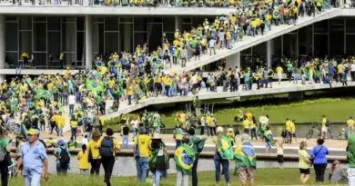 EDITORIAL | É imperativo que Bolsonaro volte ao país, para ser julgado e preso p…