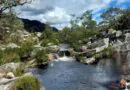 Cachoeira das Fadas – Jaboticatubas, MGEssa e outras milhares emwww.trekkbr.co…