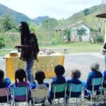 Contação de Historias com Fábio Simões na escola de Aldeia Velha#sececrj #Cult…
